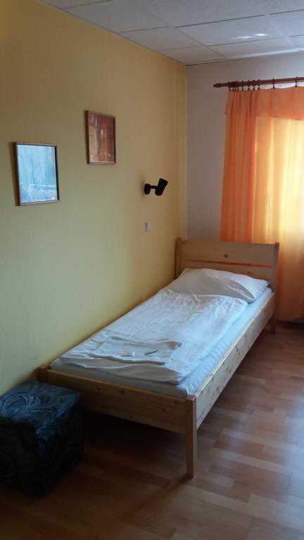 Retro Vrbovec Hotel Buitenkant foto